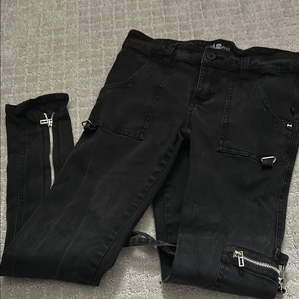 Black Denim Pants with Zipper Details